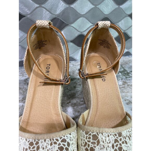 Torrid Women Cream Lace Espadrille Wedge Heels Size 8W - Picture 6 of 9